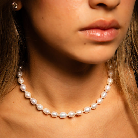 Mia's Pearl Necklace