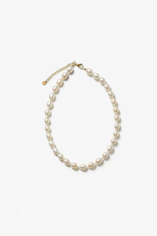 Mia's Pearl Necklace