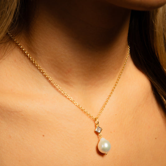 Ana Necklace