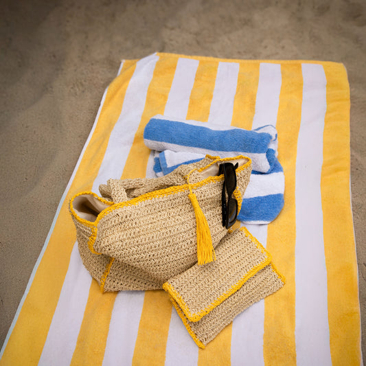 Mia's Straw Wallet - Yellow